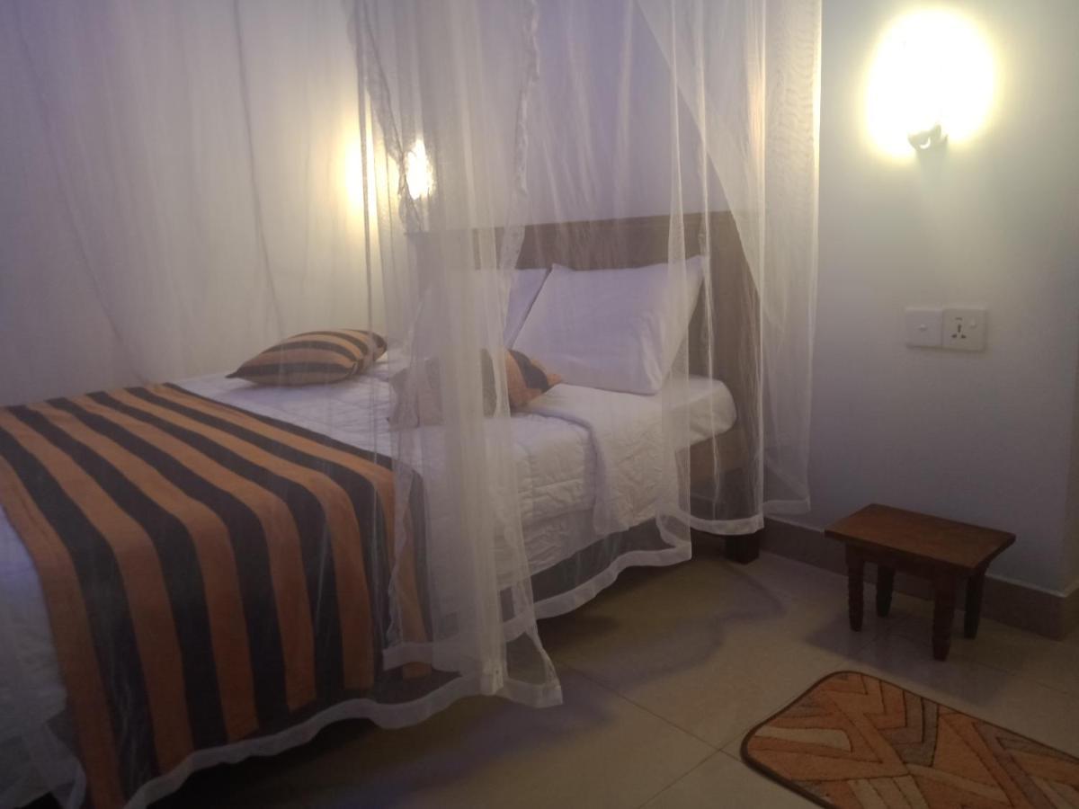 Quiet Rest Inn Ella Zewnętrze zdjęcie